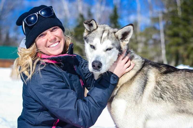 15 min. Tadoussac : Behind-the-Scenes Sled Dog Kennel Tour - Timing, languages, and cancellation