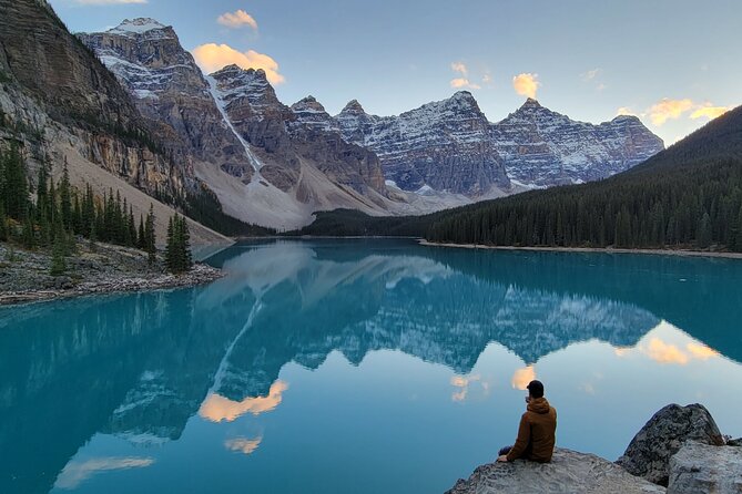 2 Day Guided Tour in Banff National Park - Day two: Lake Louise, Moraine Lake, and the Icefields Parkway