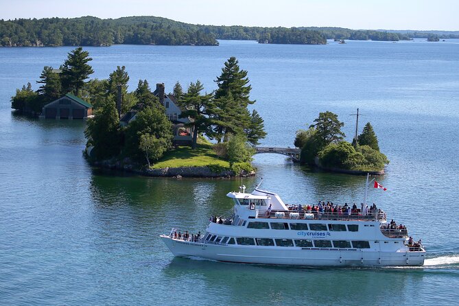 2-Hour Two Castle 1000 Islands Cruise from Ivy Lea - Boldt Castle from the St. Lawrence River