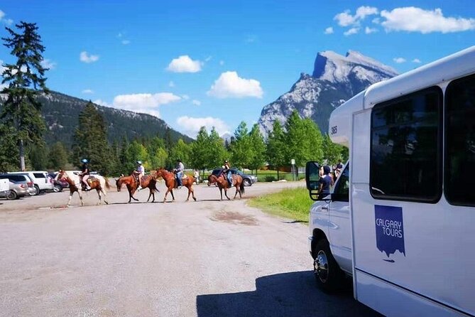3-Day Canadian Rockies Tour: Yoho & Jasper National Park - Day two: the Icefields Parkway and the Columbia Icefield