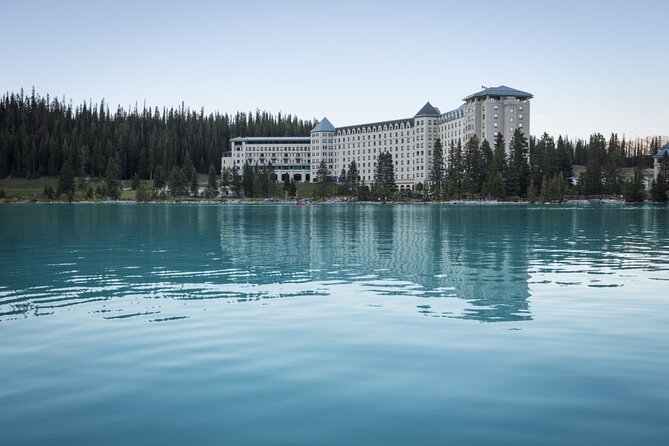 3-Day Canadian Rockies Tour: Yoho & Jasper National Park - What the hotels, coach, and group size mean