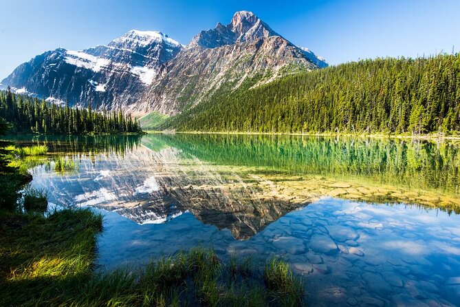 3-Day Columbia Icefield & Jasper Tour from Calgary,airport pickup - Two and a half hours at the Columbia Icefield