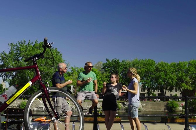 3 Hour Montreal City Bike Tour with Wine or Beer (AM & PM) - The Vista Architecture Tour: 20 kilometers and the Estacade