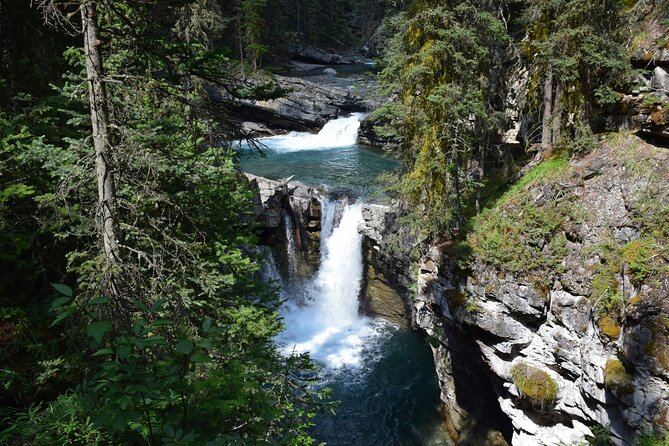 4-Day Authentic Banff, Jasper and Glacier Tour Package - Day four: Jasper viewpoints and the return to Calgary