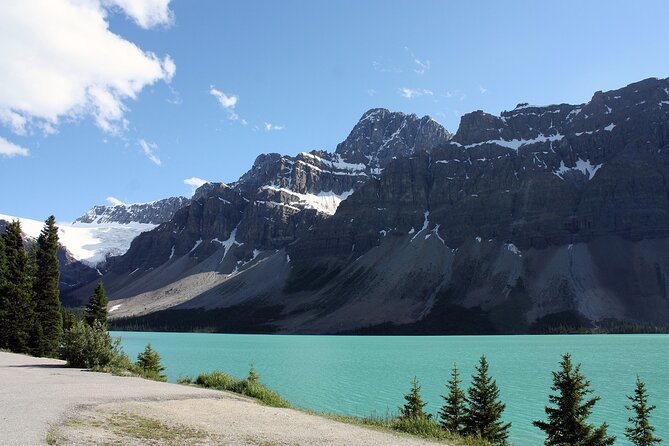 4-Day Authentic Banff, Jasper and Glacier Tour Package - Hotels, guides, and practical comfort
