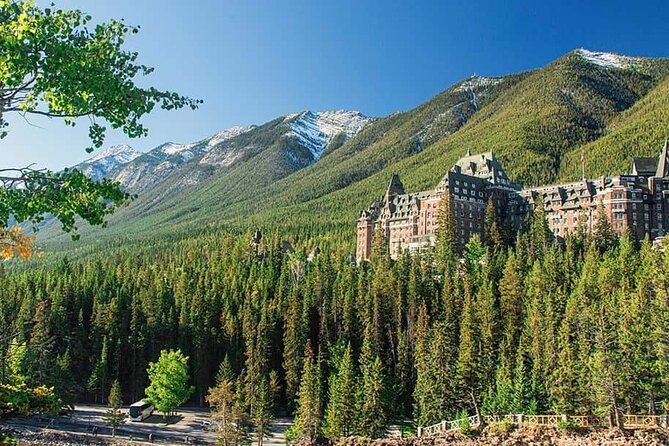 5-Day Canadian Rockies: 1 Night Fairmont Banff Springs - Calgary pickup and the first taste of the Rockies