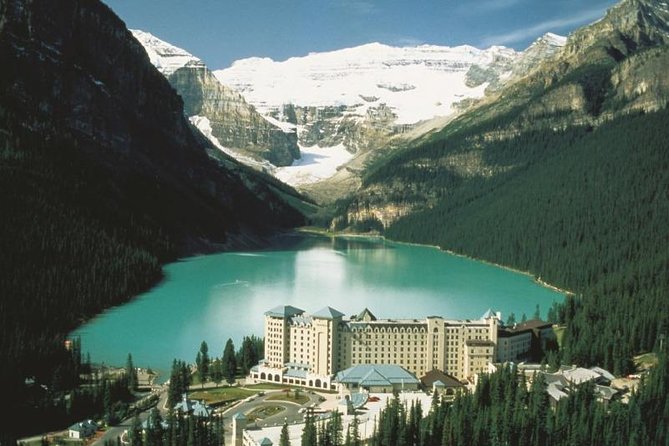 5-Day Canadian Rockies: 1 Night Fairmont Banff Springs - Jasper’s disappearing lake and Maligne Canyon