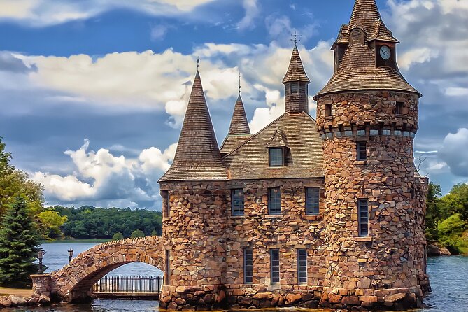 5-Hour 1000 Islands Boldt Castle Stopover Cruise from Gananoque - Is the $65.15 fare good value?