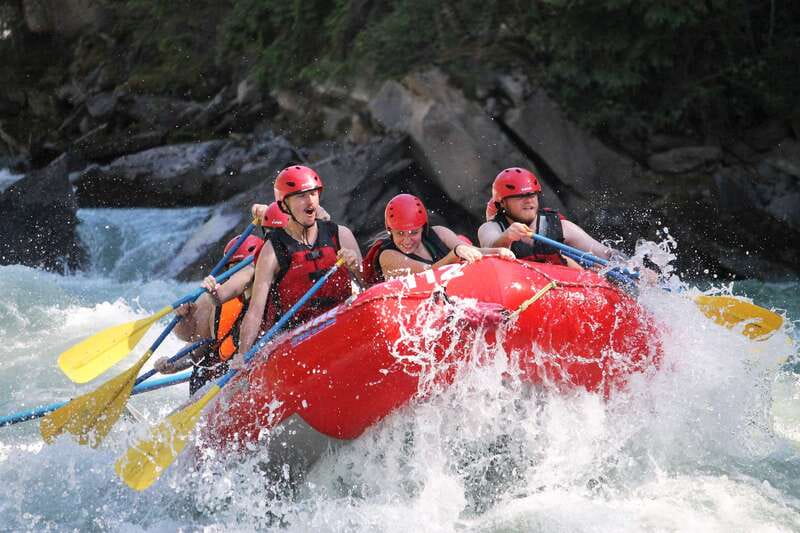 5-Hour Fraser River Rafting in Jasper National Park - What to bring and who should book