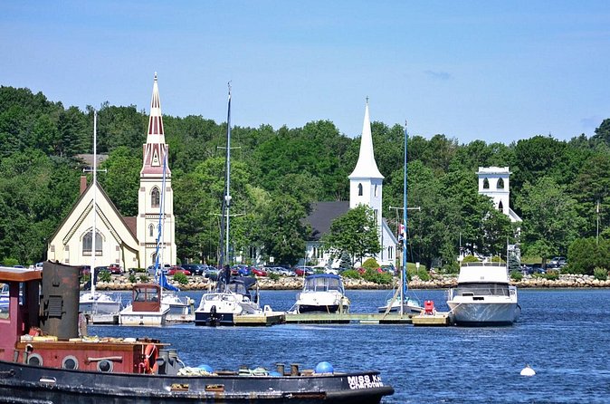 5 Hours Peggys Cove,Mahone Bay, Lunenburg Tour - How much time will you really have?