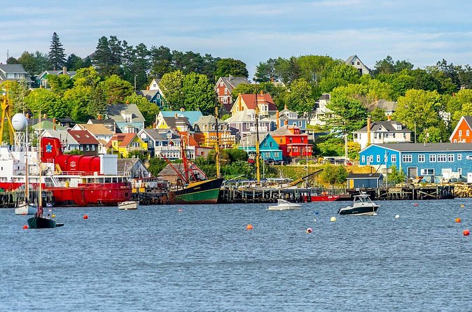 5 Hours Peggys Cove,Mahone Bay, Lunenburg Tour - Who should book this tour?