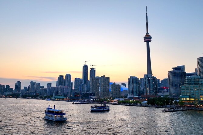 60-Minute Toronto Sightseeing Harbour Tour - Who should book the Toronto harbour cruise