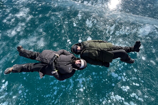 Abraham Ice Bubble/Sunwapta Falls,Snowshoeing,Icefield, Bow&Peyto - The guides are part of the value