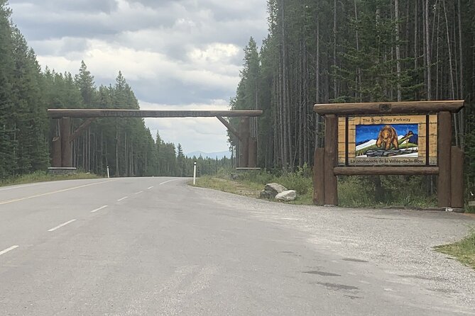 Airport Shuttle: Lake Louise <---> Calgary - Who should book this Lake Louise shuttle