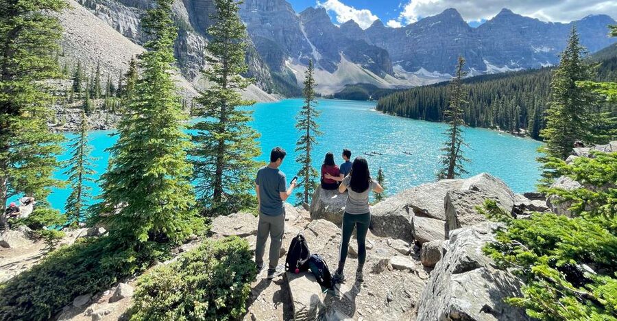 All-Inclusive Private Banff Tour with Hotel Transfer - The guide can shape the whole day