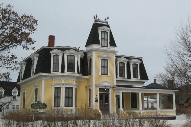 Astounding Scavenger Hunt: Moncton Canada’s Cultural Hub - Apple Art Gallery and the city’s creative side