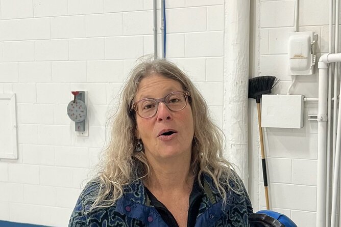 Awesome Curling Experience - The 1-hour-45-minute ice session