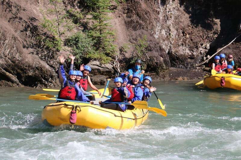 Banff: Afternoon Kananaskis River Whitewater Rafting Tour - Wetsuits, helmets, and the pre-river briefing
