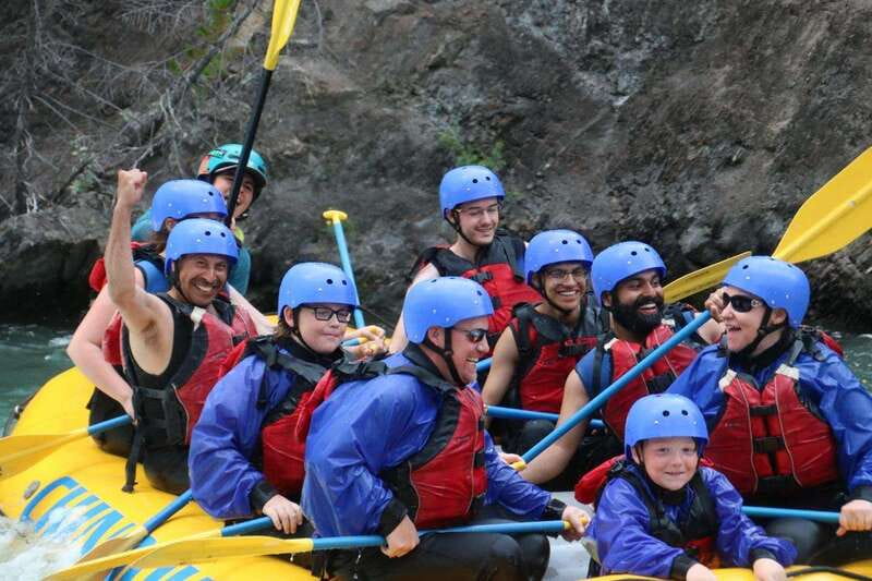 Banff: Afternoon Kananaskis River Whitewater Rafting Tour - Back at base: photos, snacks, and a hot drink