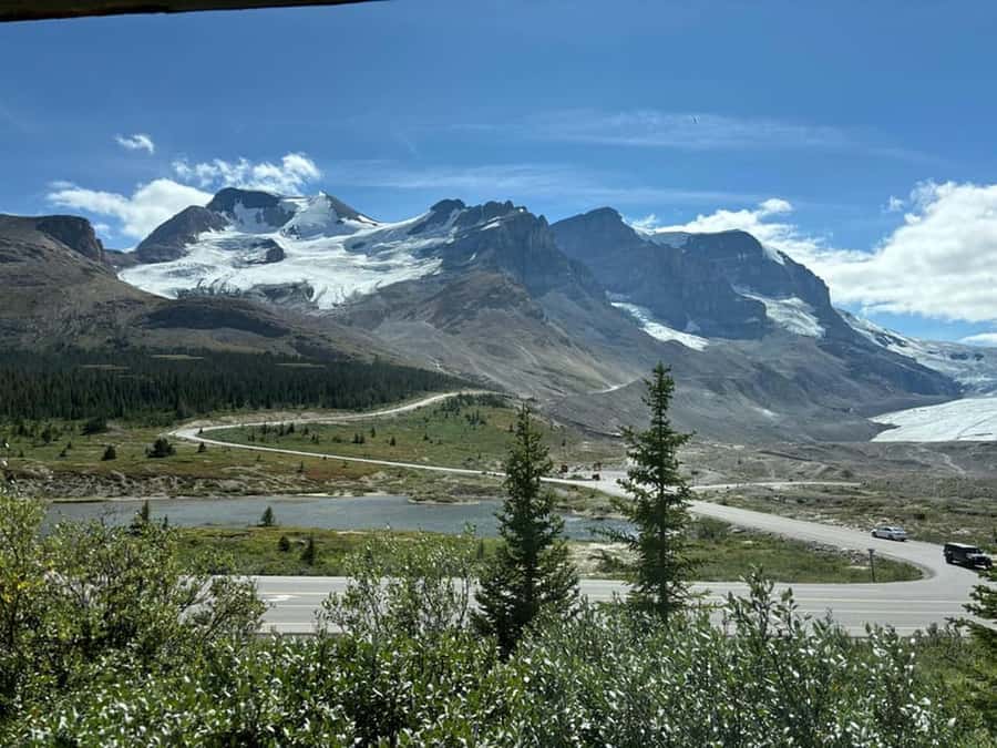Banff and Jasper National Parks: Tour with Transport - A big Rockies day for a surprisingly small price