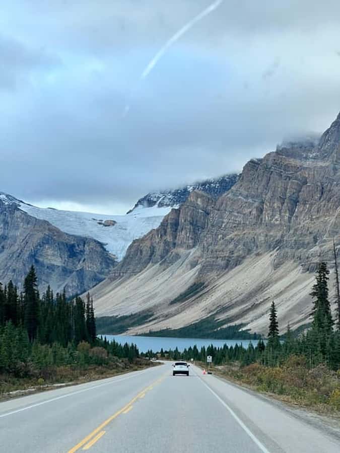Banff and Jasper National Parks: Tour with Transport - Crowfoot Glacier and the changing Rockies