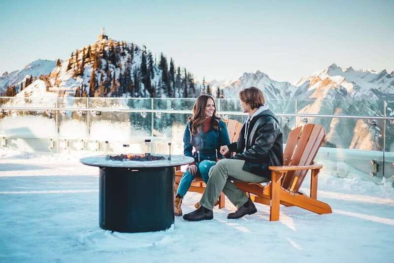 Banff: Banff Gondola Admission Ticket - The eight-minute ride up Sulphur Mountain