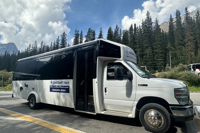Banff/Canmore Shuttle to Moraine Lake and Lake Louise(1.5h each) - This is a driver-led outing, not a lecture on Banff