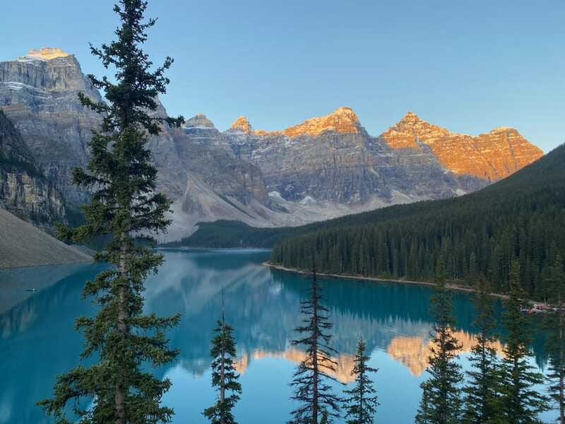 Banff/Canmore: Sunrise at Moraine Lake w/ Lake Louise Option - Group size, guide style, and the pace of the morning