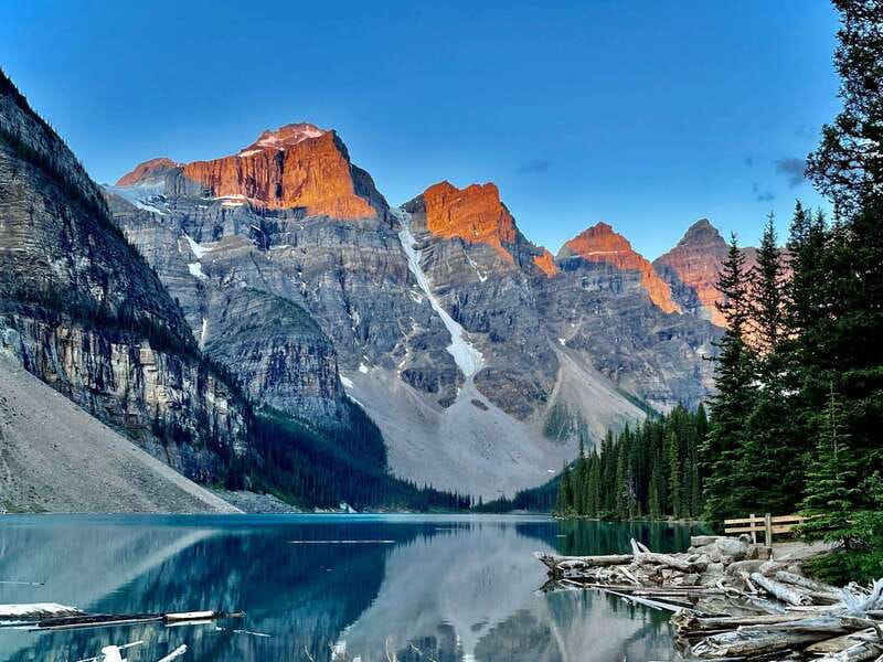 Banff/Canmore: Sunrise at Moraine Lake w/ Lake Louise Option - Choosing between the two tour options