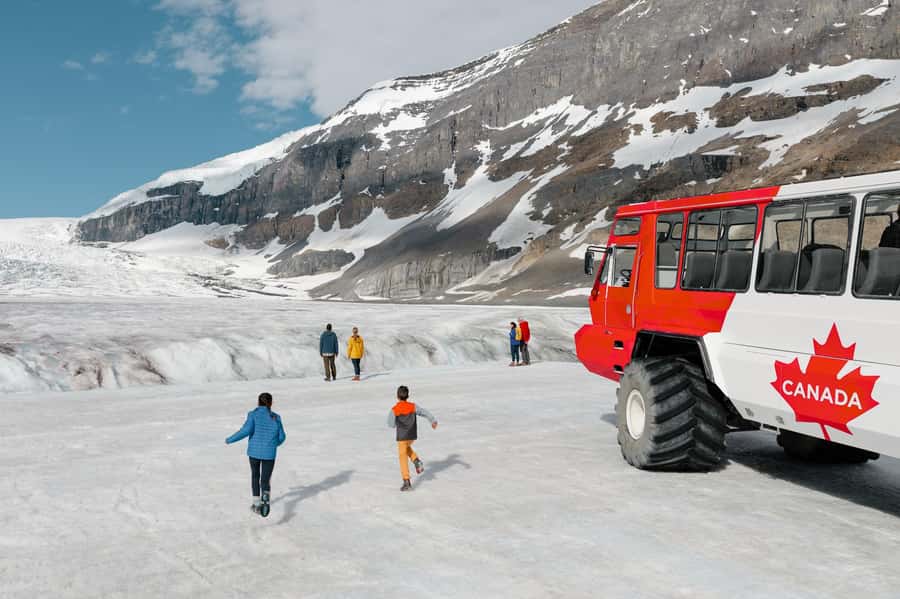Banff: Columbia Icefield, Skywalk, Parkway, Bow & Peyto Lake - Reaching the Columbia Icefield