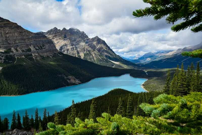 Banff: Columbia Icefield, Skywalk, Parkway, Bow & Peyto Lake - Seasonal changes you need to understand