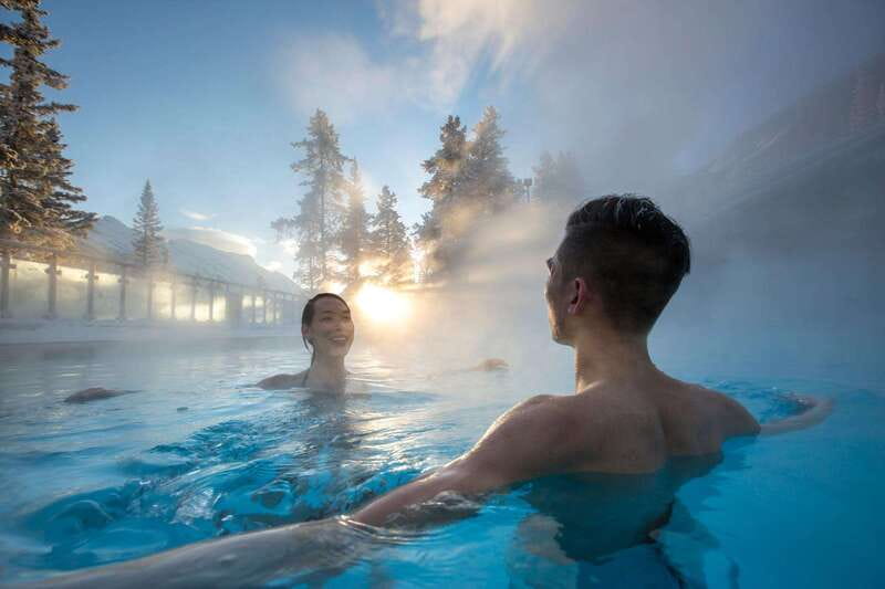 Banff: Gondola Cave Basin, Johnston Canyon & Lake Minnewanka - Hot springs, or Cave and Basin
