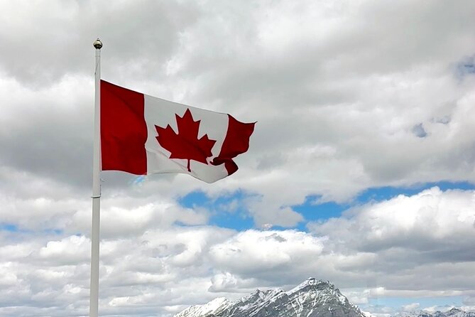 Banff Gondola Lake Minnewanka Johnston canyon and Banff Town - What the guides add to the day
