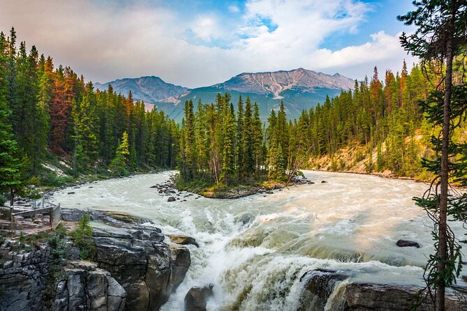 Banff & Jasper: Ultimate Canadian Rockies Experience - Peyto Lake delivers the classic Rockies view