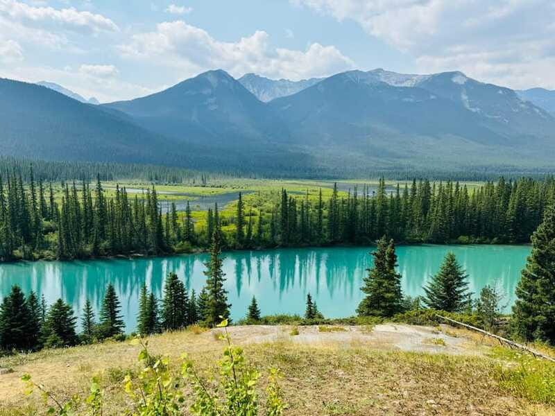 Banff: Lake Louise, Moraine, Emerald Lake & Johnston Canyon - Lake Louise Ski Resort is the day’s practical pause