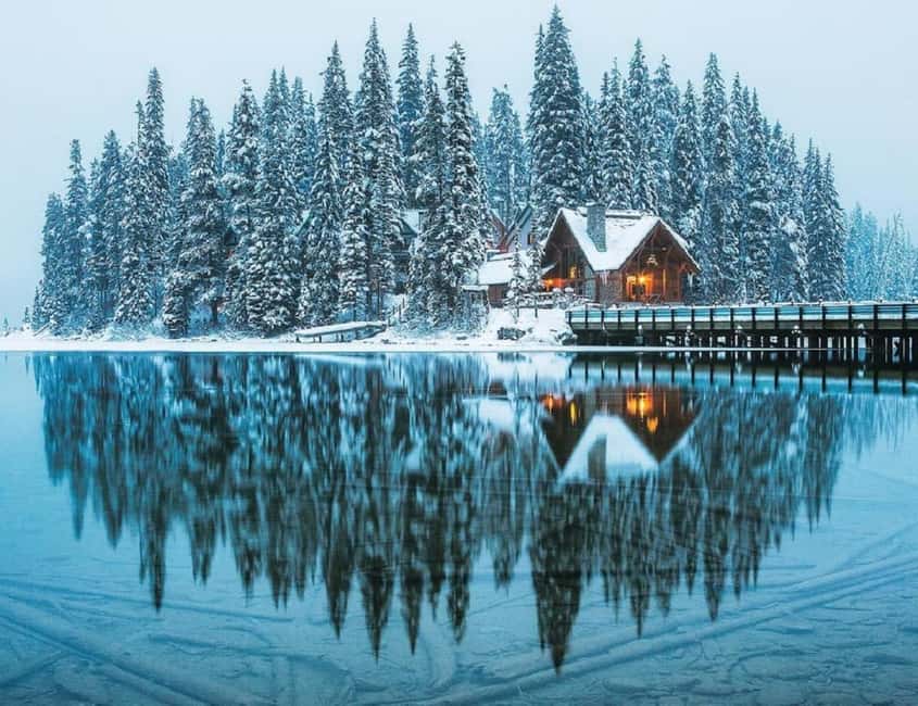 Banff:Lake Louise & Moraine Lake 1/2 Day Tour Canoe/Sightsee - Why this two-lake route works so well