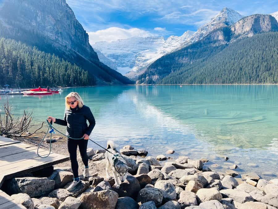 Banff: Lake Louise & Moraine Lake Half Day Tour - Starting from Banff at two practical pickup points