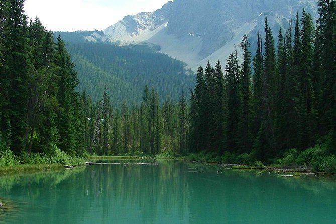 Banff, Lake Louise & Yoho National Parks 2-Day Tour - Surprise Corner and the Hoodoos Trail keep the stops short