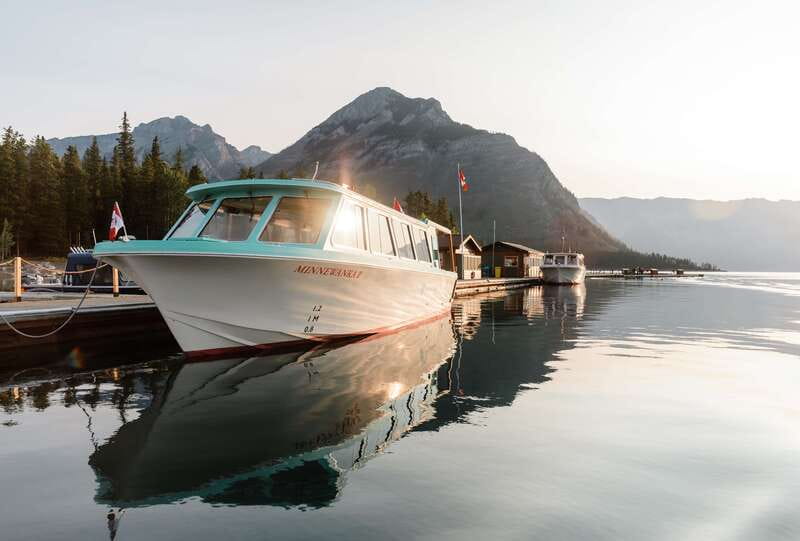 Banff: Lake Minnewanka Cruise - Stories of wildlife, plants, and people