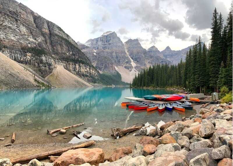 Banff: Moraine Lake, Lake Louise, Emerald Lake and Yoho Trip - Emerald Lake is beautiful, but time is the pressure point