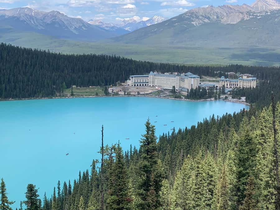 Banff: Moraine Lake, Lake Louise, Emerald Lake and Yoho Trip - Moraine Lake is the main seasonal prize