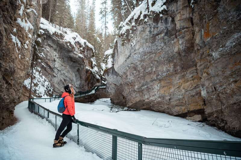 Banff: Morning or Afternoon Johnston Canyon Icewalk - Who will enjoy this walk most?