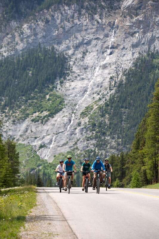 Banff: Mountain Lakeside Guided E-Bike Tour - Who should book this Banff ride?