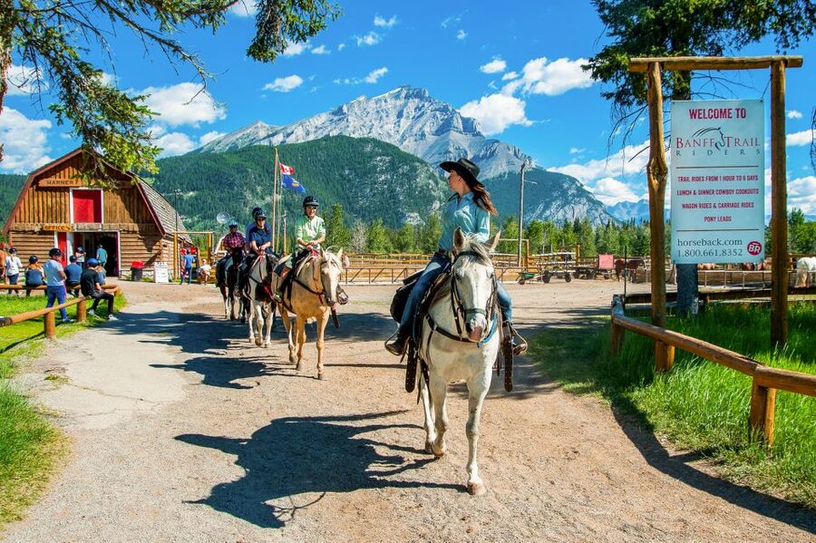 Banff National Park: 1-Hour Bow River Horseback Ride - Who will enjoy this ride most?