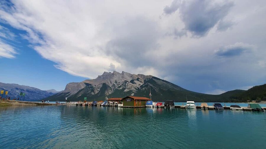 Banff National Park: Canyons, Lakes & Local Favourites - Johnston Canyon starts the walking
