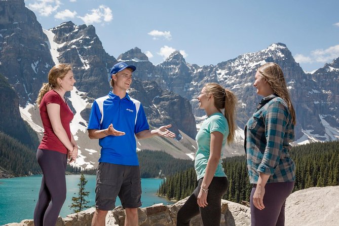 Banff National Park Tour with Lake Louise and Moraine Lake - The ride through the Bow Valley Parkway