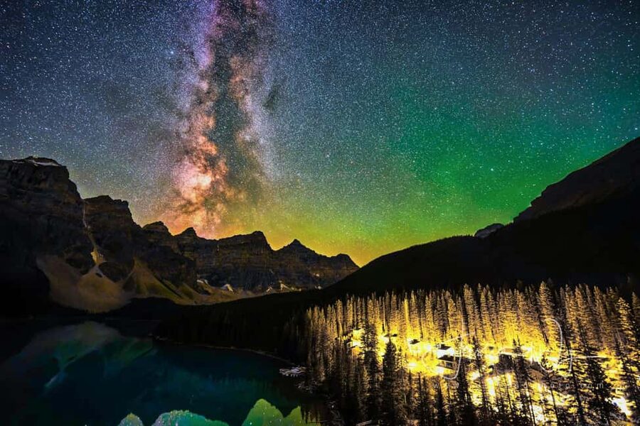 Banff OR Moraine Lake: Night Tour with possible Stargazing - The classic Banff night adventure