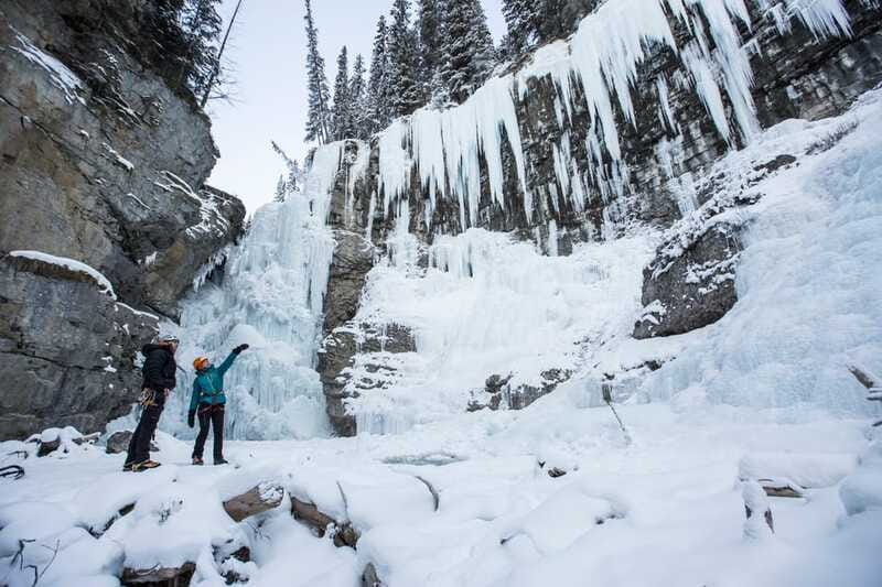 Banff: Premium Johnston Canyon Frozen Falls Guided Adventure - Winter conditions and the spring warning