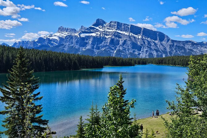 Banff Private Tour - Beyond the basics - The drive west from Calgary