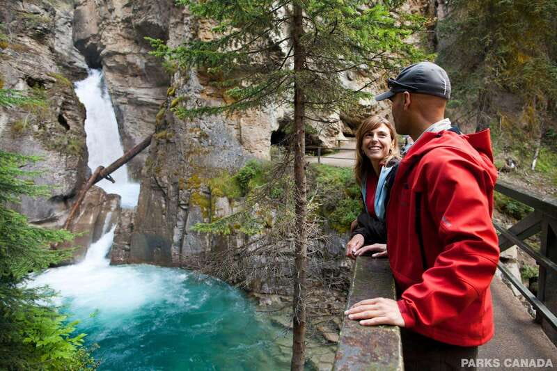 Banff: Thermal Waters and Hidden Waterfalls - 3hr Walk - Hot springs, forest paths, and changing views